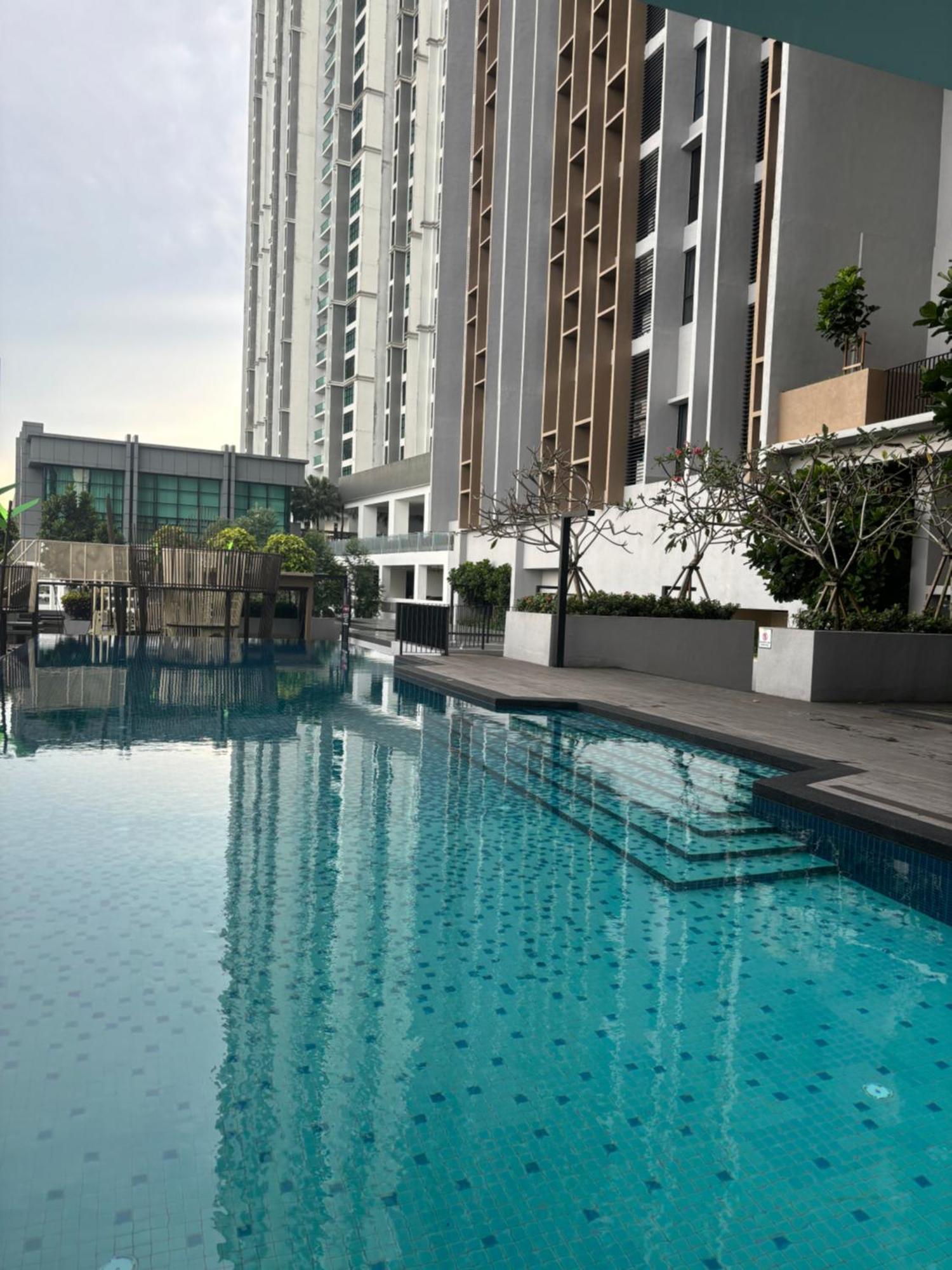 Skytrees Comfort With Simple Design Concept Apartment Johor Bahru