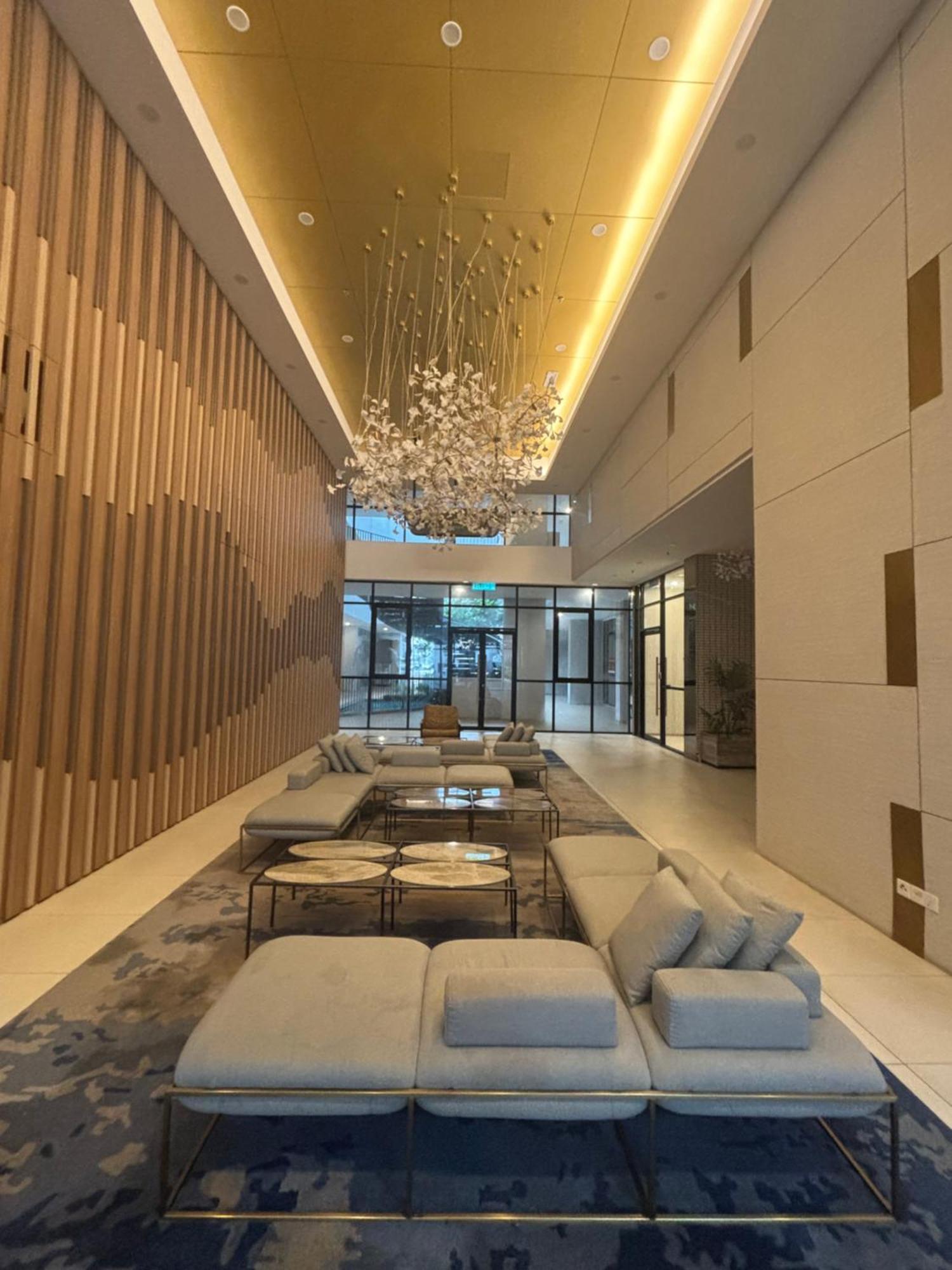 Skytrees Comfort With Simple Design Concept Apartment *
